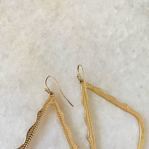 Kendra Scott Sophee Earrings - Picture 7 of 7